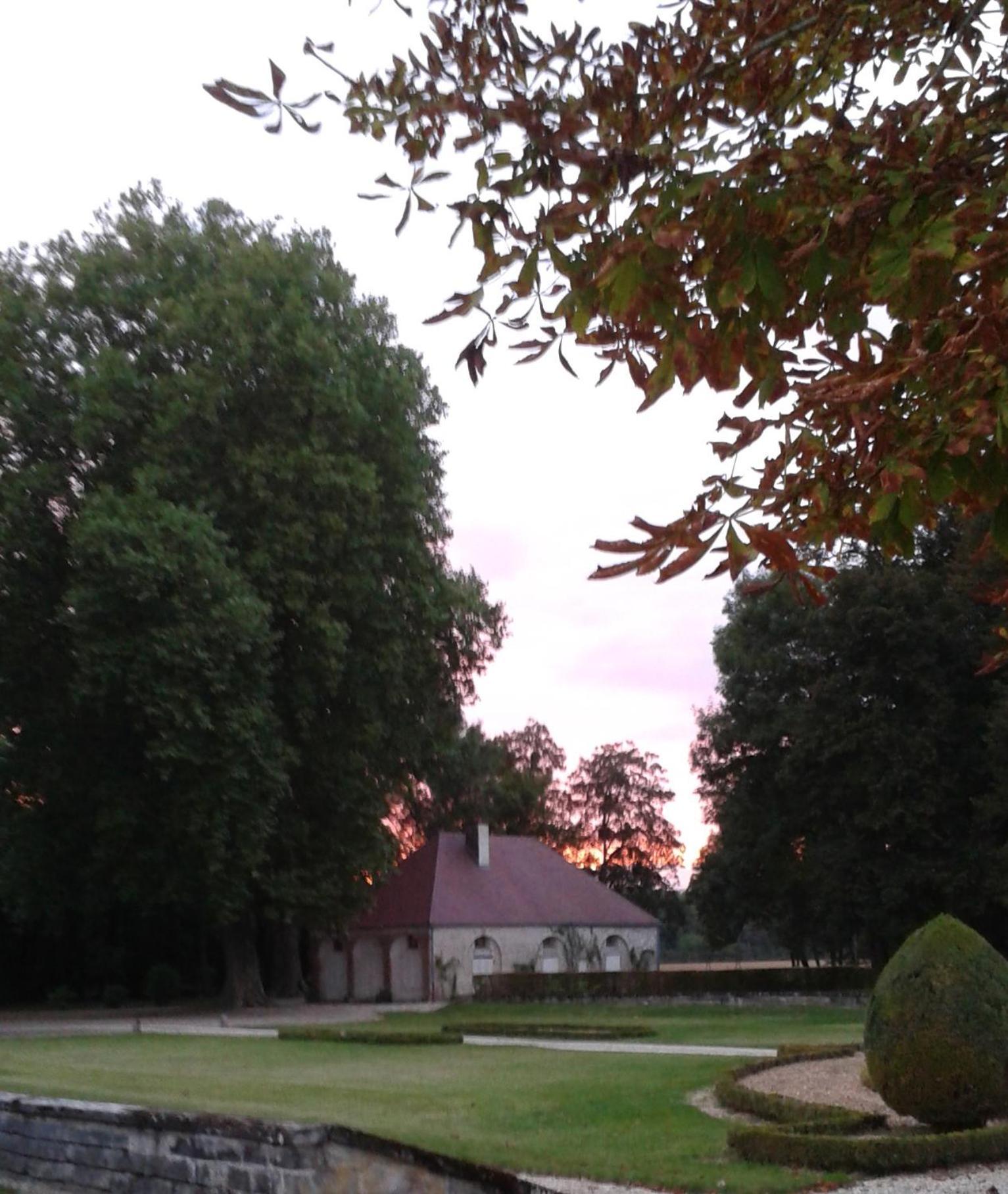Le Chateau De Bressey & Son Orangerie מראה חיצוני תמונה
